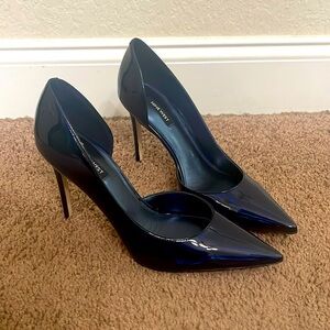 Nine West D’orsay Heels in Halographic navy.